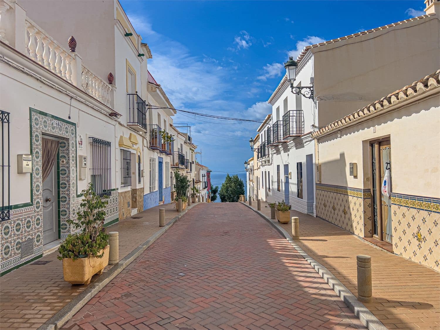 Leilighet til salgs i Maro med svømmebasseng - € 370 000 (Ref: 9207256)