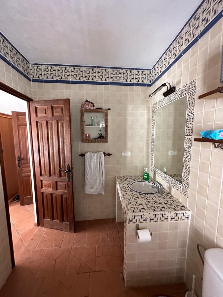 4 soverom Villa til salgs i Salobrena med svømmebasseng garasje - € 490 000 (Ref: 9207257)