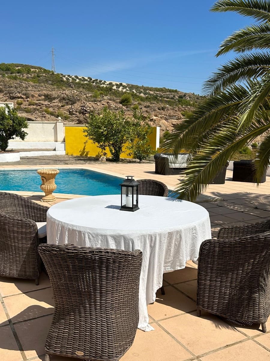4 soverom Villa til salgs i Salobrena med svømmebasseng garasje - € 490 000 (Ref: 9207257)
