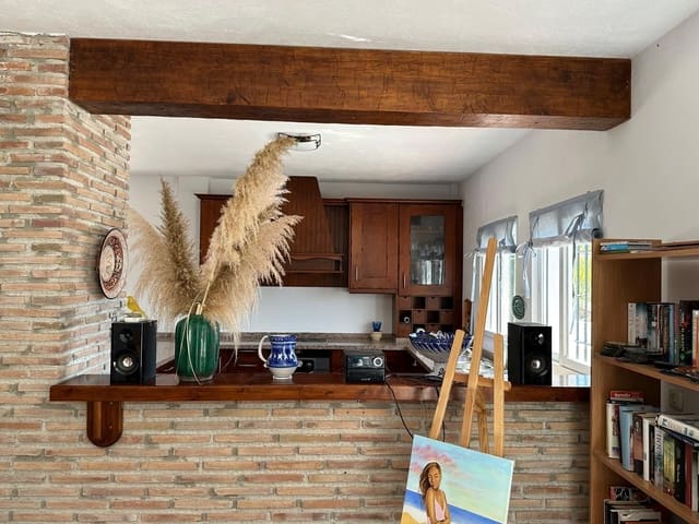 4 soverom Villa til salgs i Salobreña med svømmebasseng garasje - € 490 000 (Ref: 9207257)