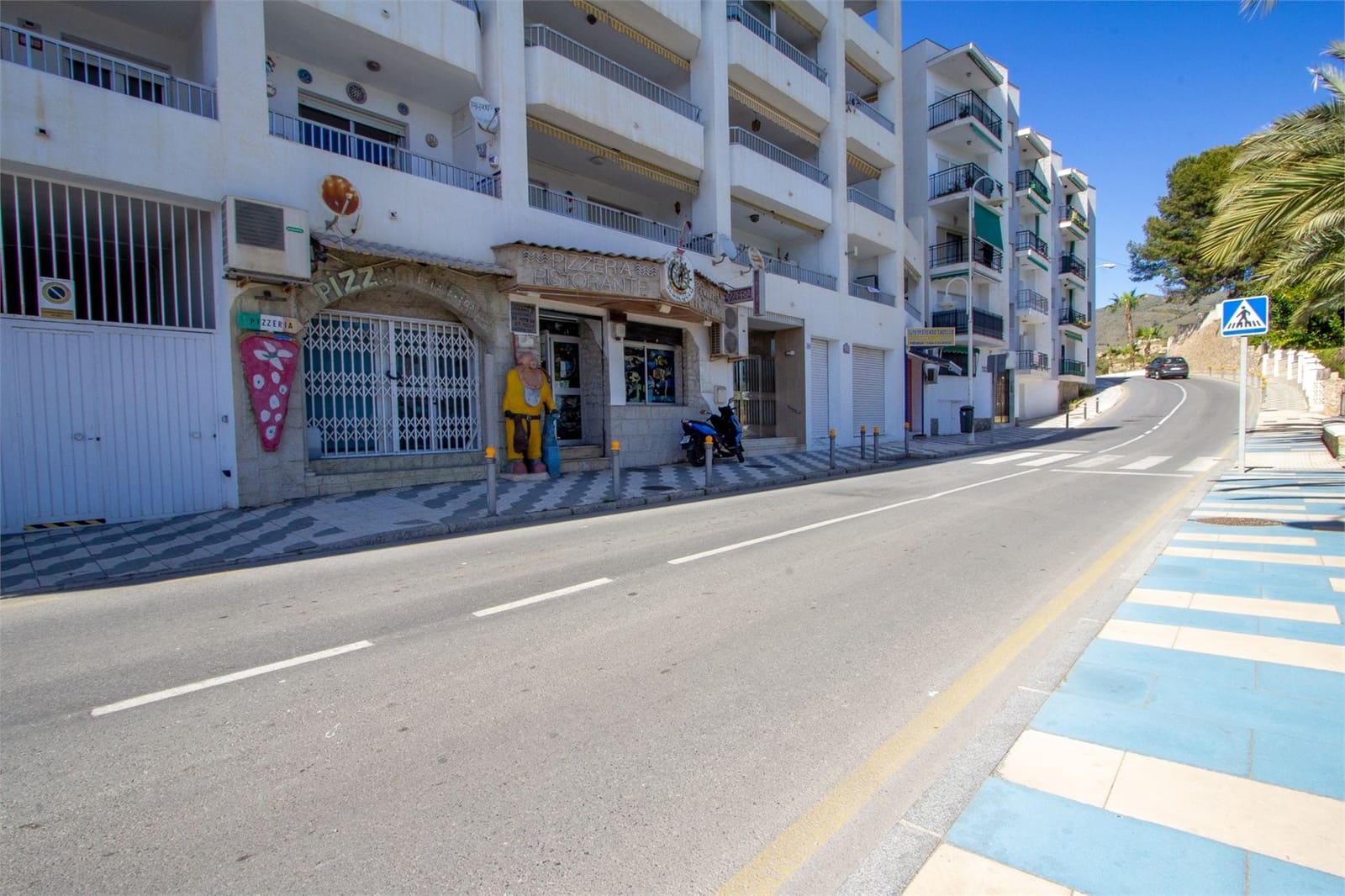 Erhverv til salg i Almunecar - € 225.000 (Ref: 9207262)