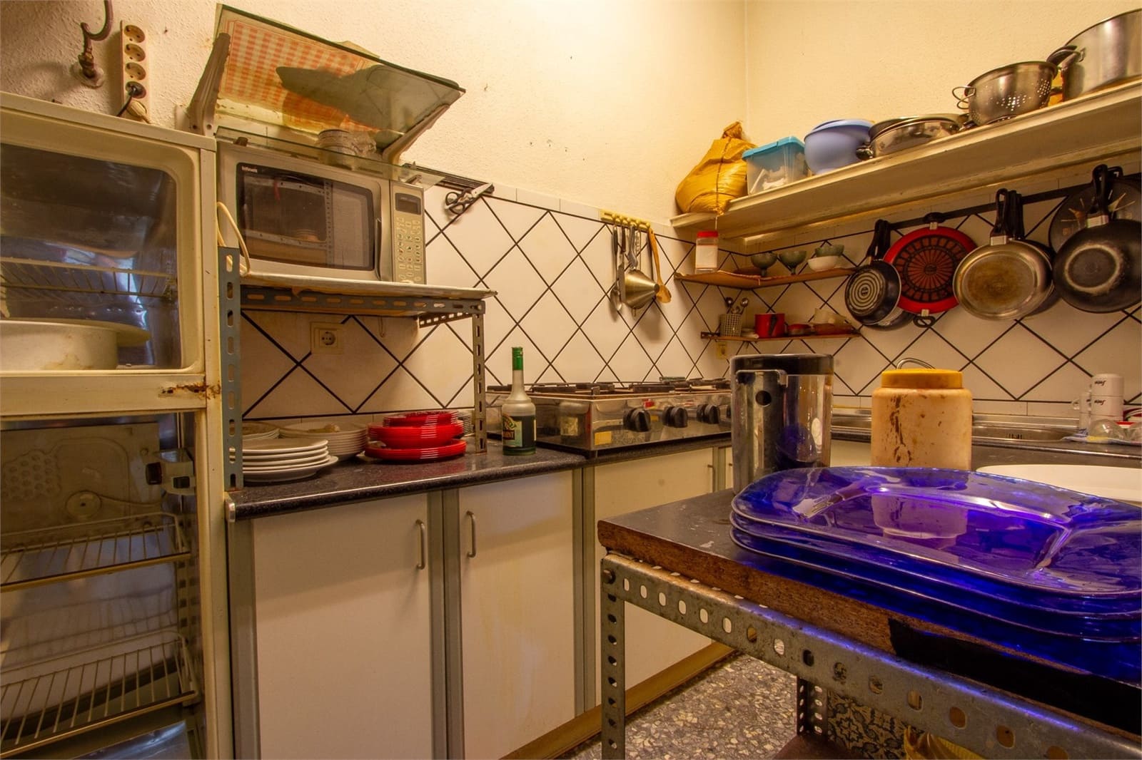 Erhverv til salg i Almunecar - € 225.000 (Ref: 9207262)