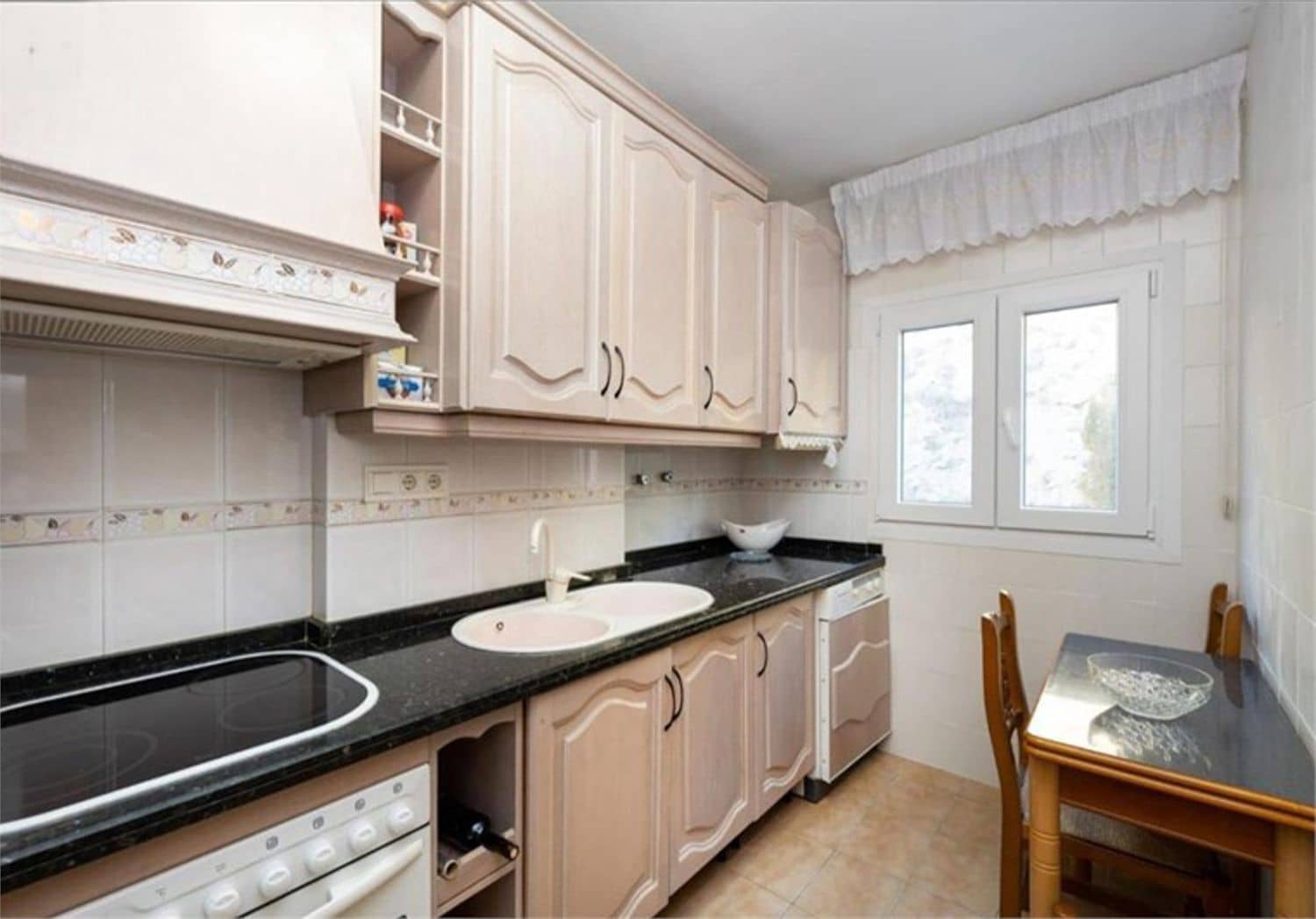 Ranta-asunto myytävänä paikassa Almunecar - 449 000 € (Ref: 9207264)
