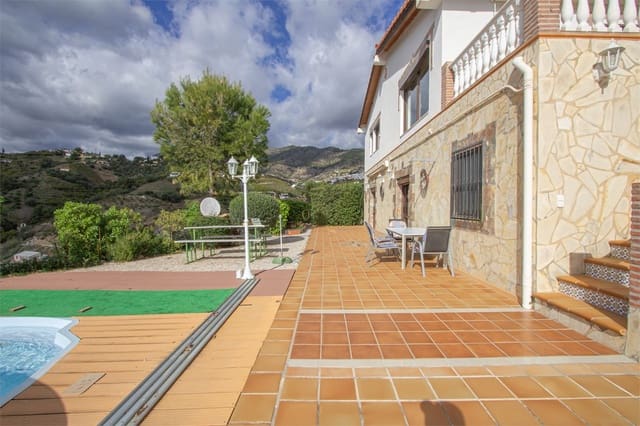 4 sovrum Finca/Hus på landet till salu i Frigiliana med pool garage - 780 000 € (Ref: 9207270)