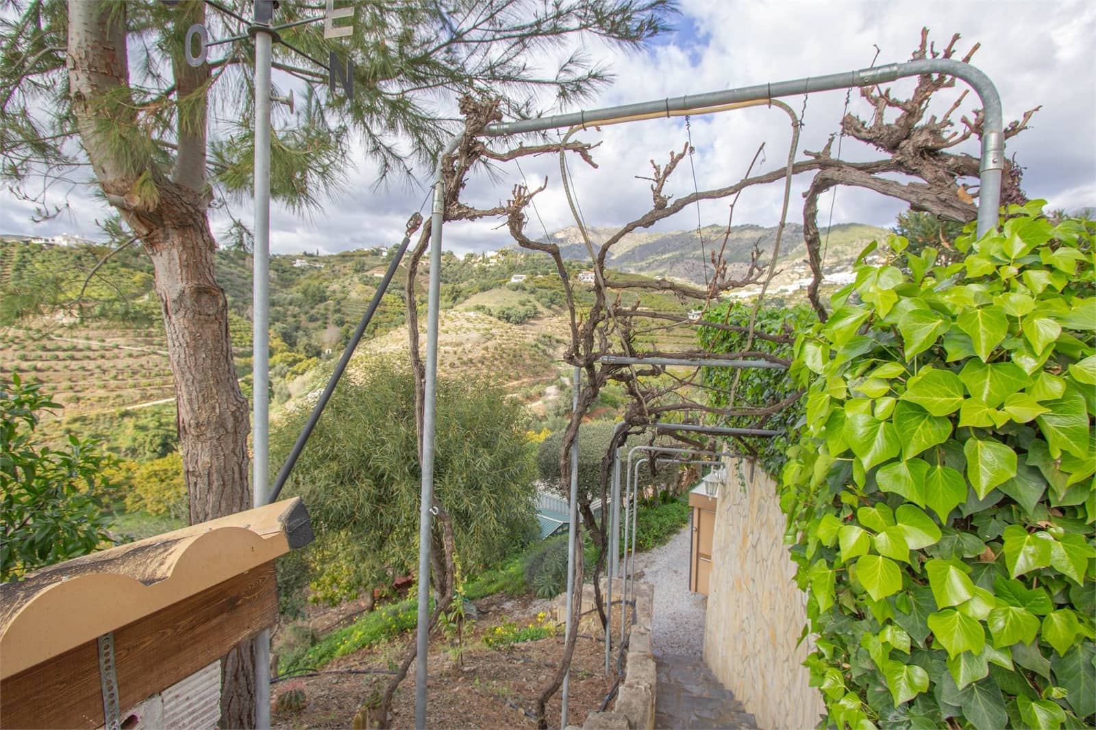 4 soveværelse Finca/Landehus til salg i Frigiliana med swimmingpool garage - € 780.000 (Ref: 9207270)