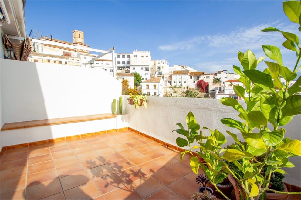 4 soverom Leilighet til salgs i Salobrena - € 260 000 (Ref: 9207272)