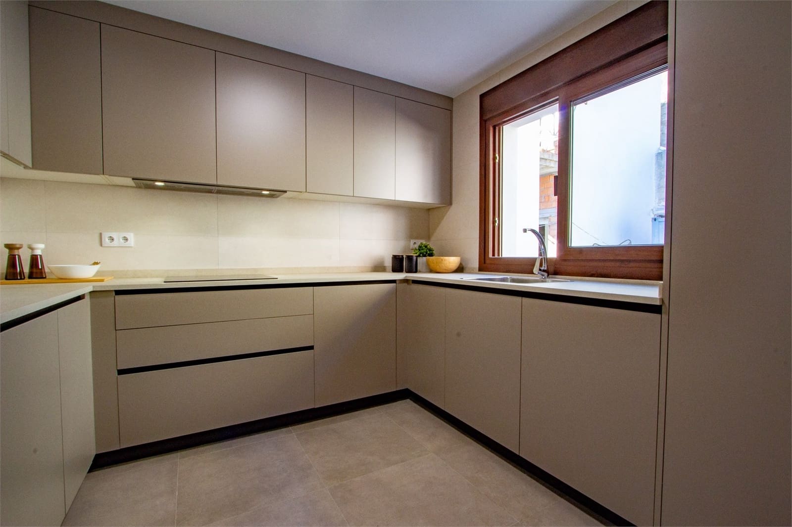 3 soveværelse Byhus til salg i Almunecar med swimmingpool garage - € 275.000 (Ref: 9207273)