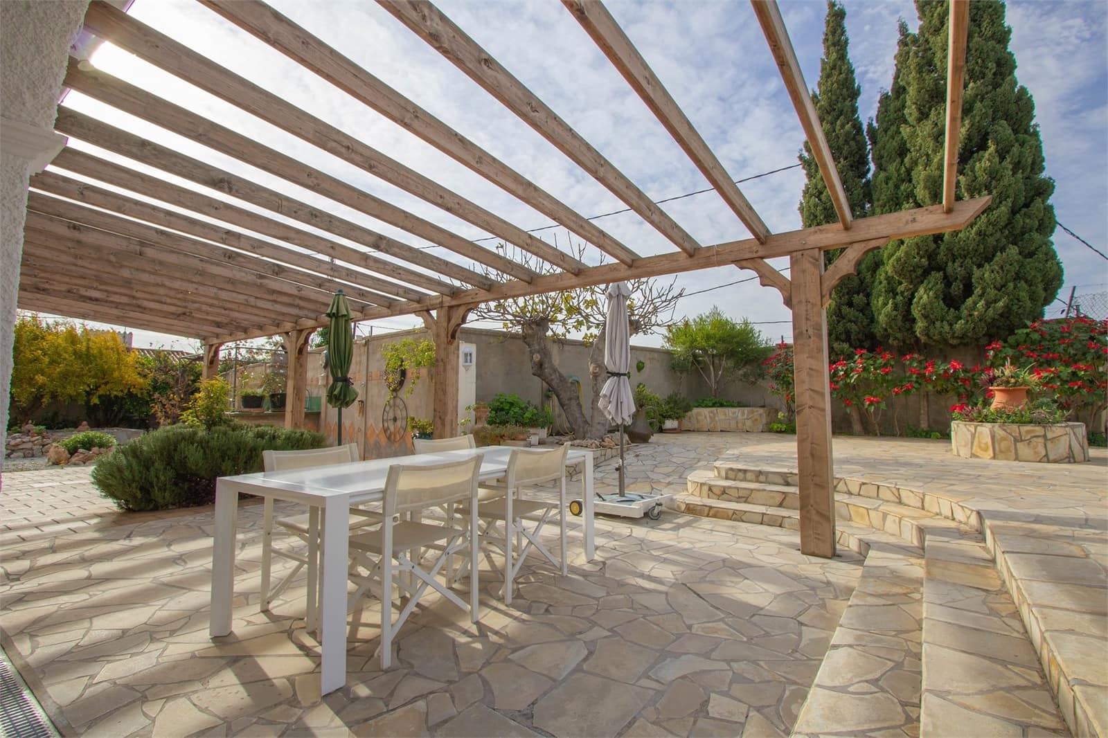 3 slaapkamer Villa te koop in Nerja met zwembad garage - € 650.000 (Ref: 9207275)