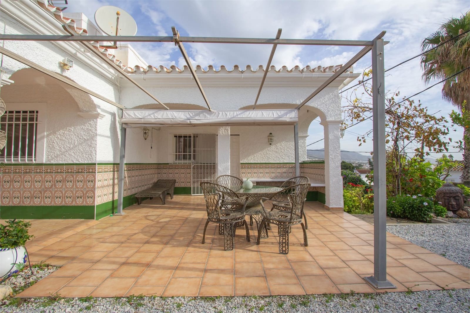 3 slaapkamer Villa te koop in Nerja met zwembad garage - € 650.000 (Ref: 9207275)