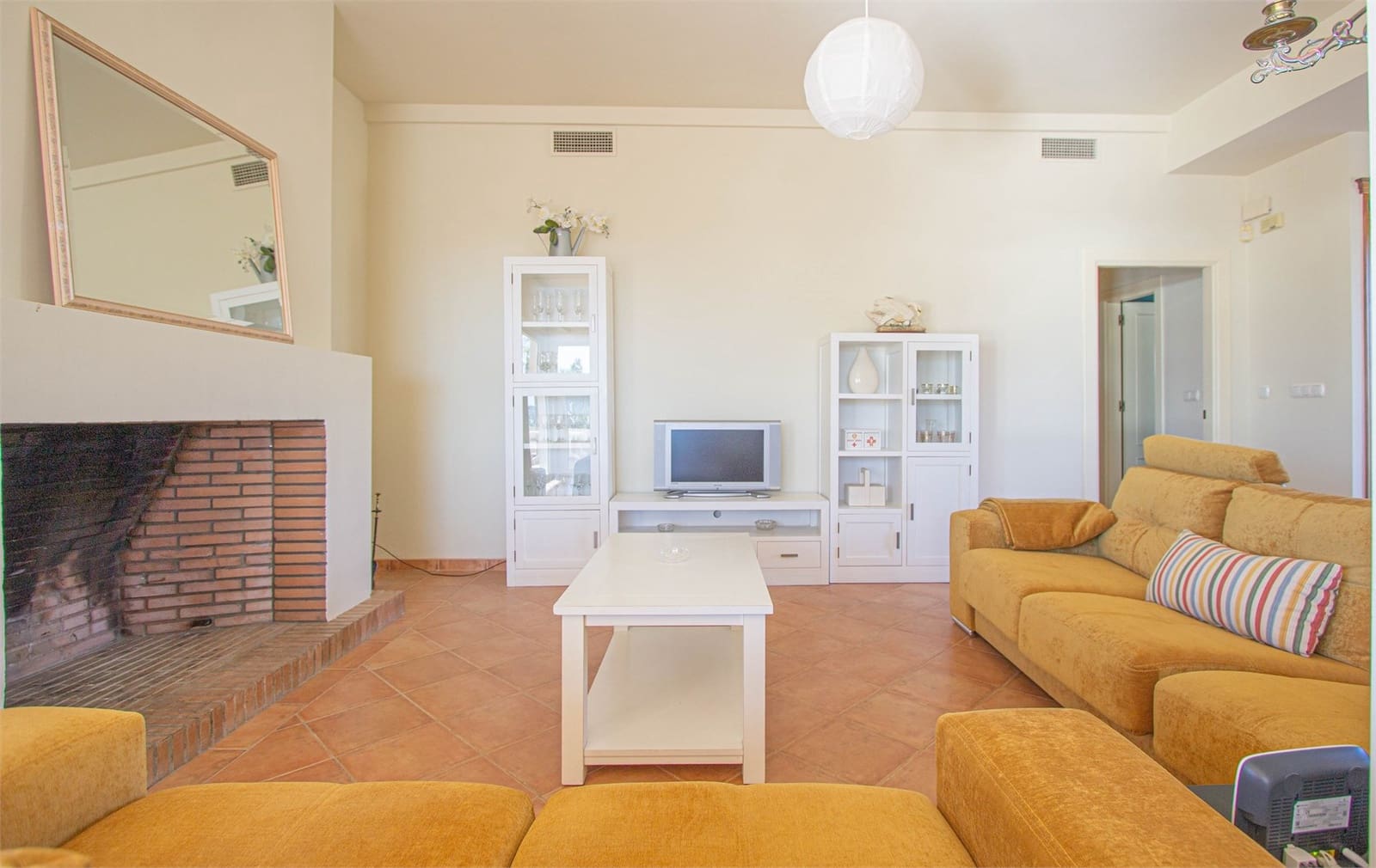 3 soveværelse Villa til salg i Torrox med garage - € 675.000 (Ref: 9207279)