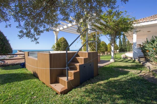 3 soveværelse Villa til salg i Torrox med garage - € 675.000 (Ref: 9207279)