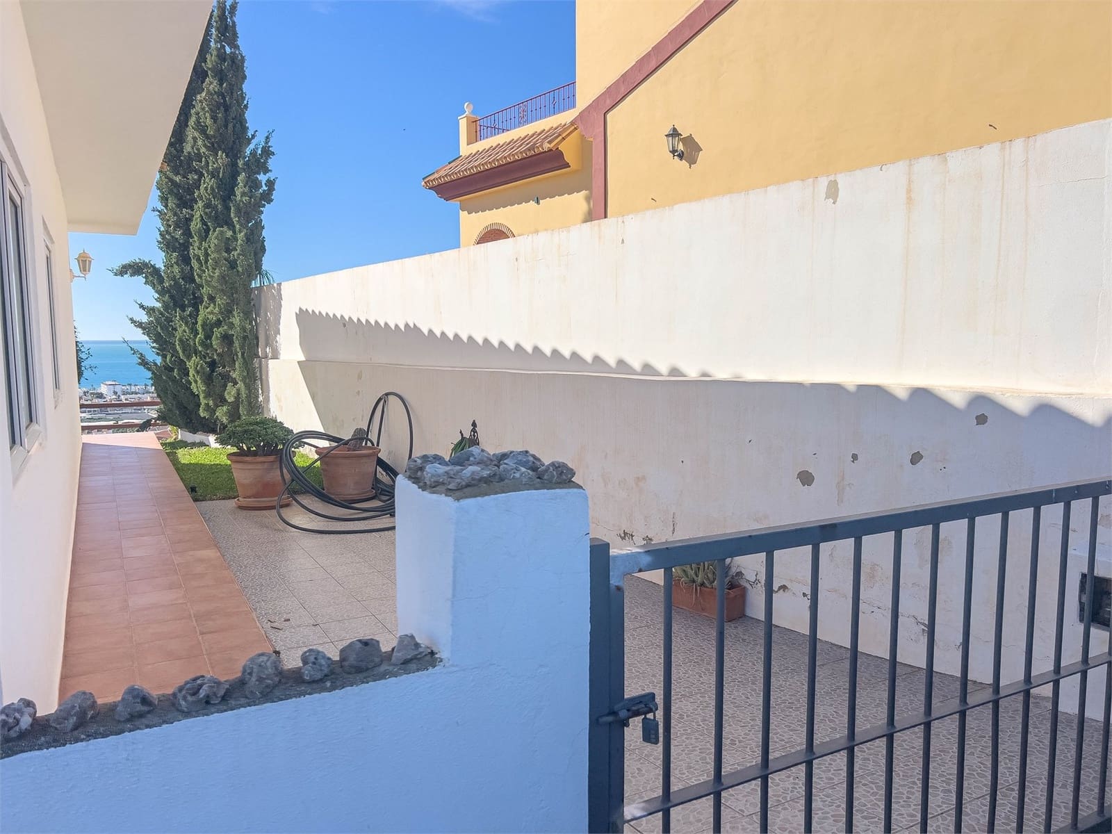 3 soveværelse Villa til salg i Torrox med garage - € 675.000 (Ref: 9207279)