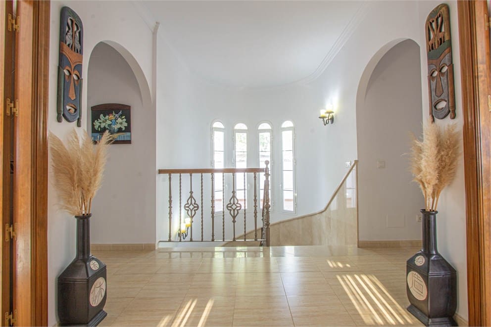 5 soveværelse Villa til salg i Frigiliana med swimmingpool garage - € 1.299.000 (Ref: 9207280)