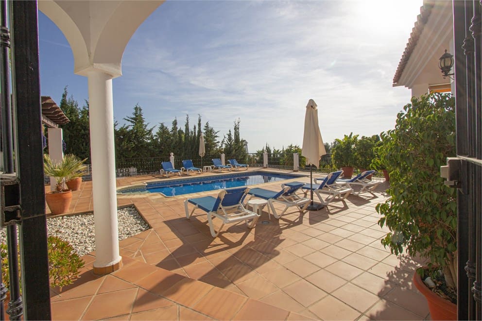 5 soveværelse Villa til salg i Frigiliana med swimmingpool garage - € 1.299.000 (Ref: 9207280)