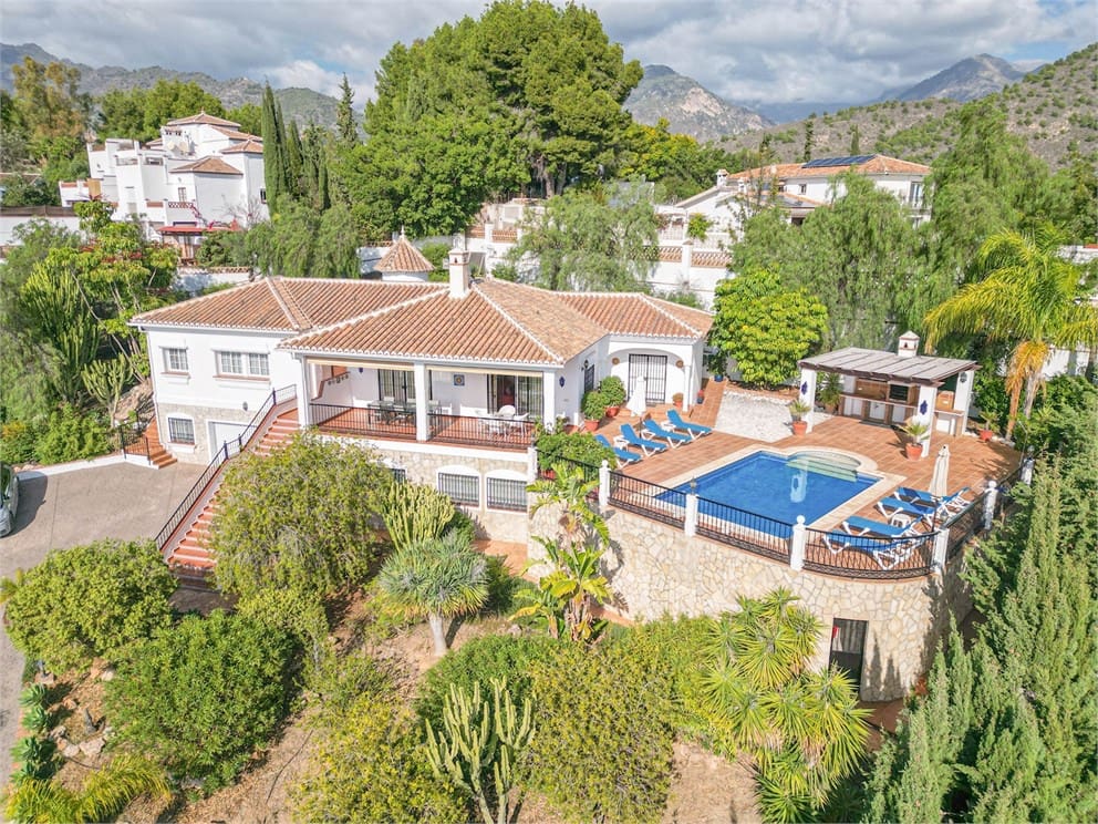 5 soveværelse Villa til salg i Frigiliana med swimmingpool garage - € 1.299.000 (Ref: 9207280)