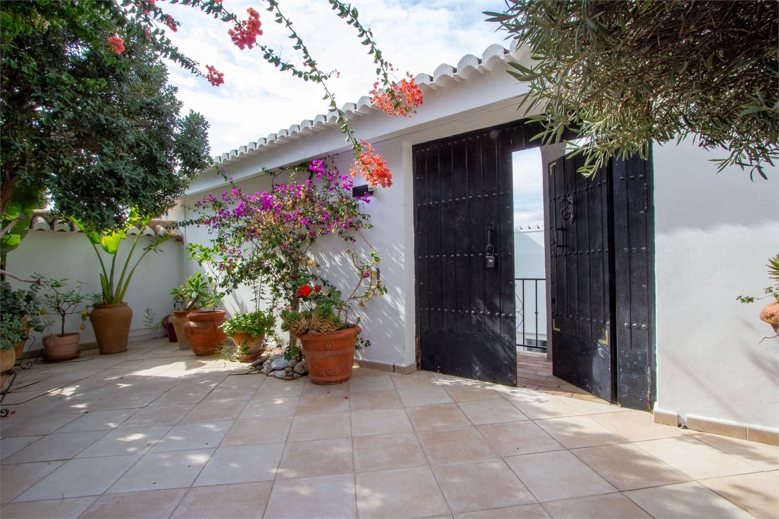 5 soveværelse Villa til salg i Almunecar med garage - € 890.000 (Ref: 9207282)