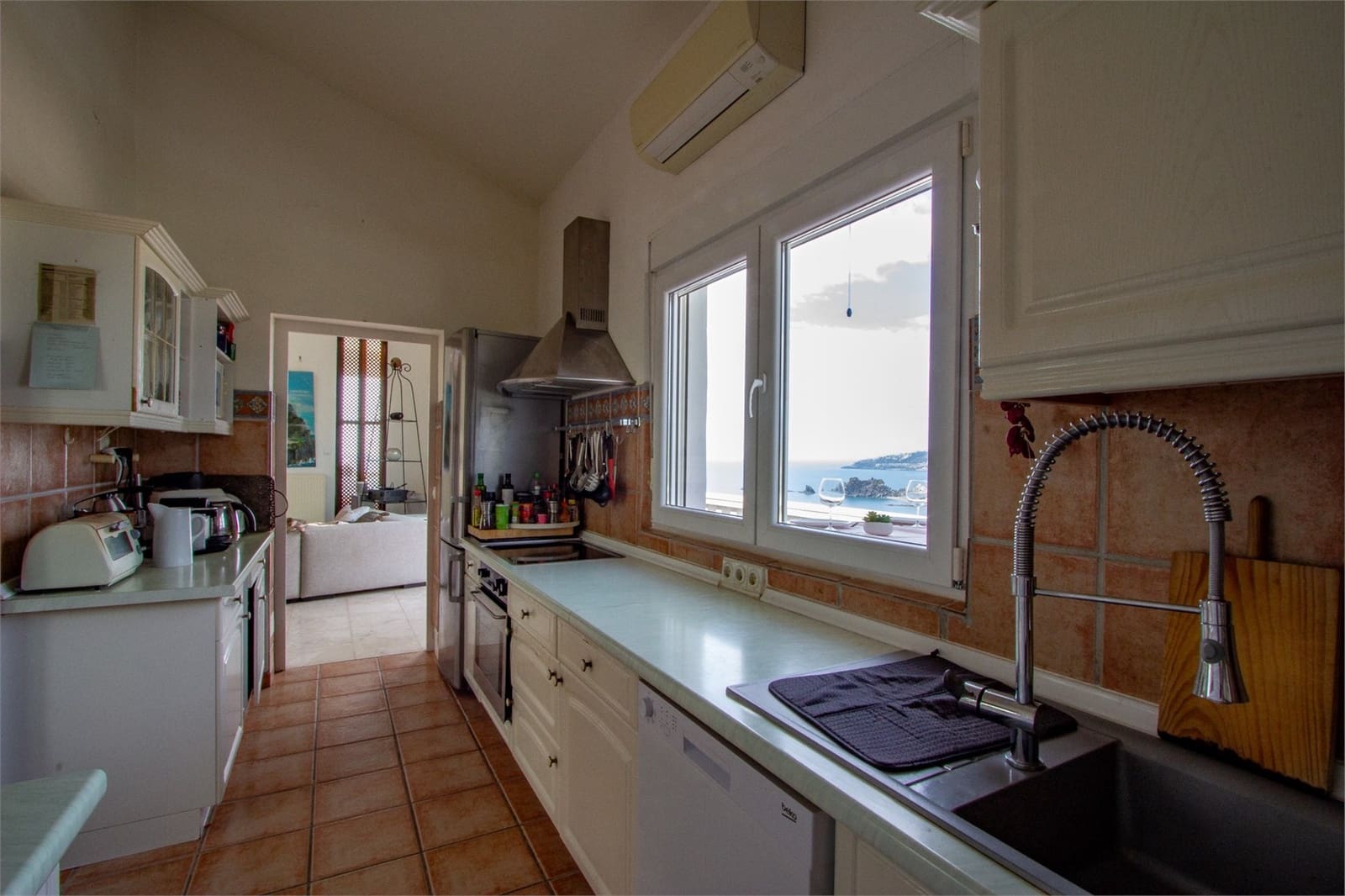 5 soveværelse Villa til salg i Almunecar med garage - € 890.000 (Ref: 9207282)