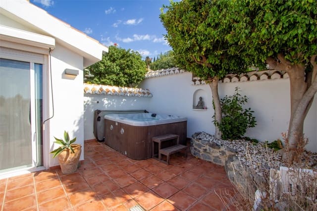 5 soveværelse Villa til salg i Almuñécar med garage - € 890.000 (Ref: 9207282)