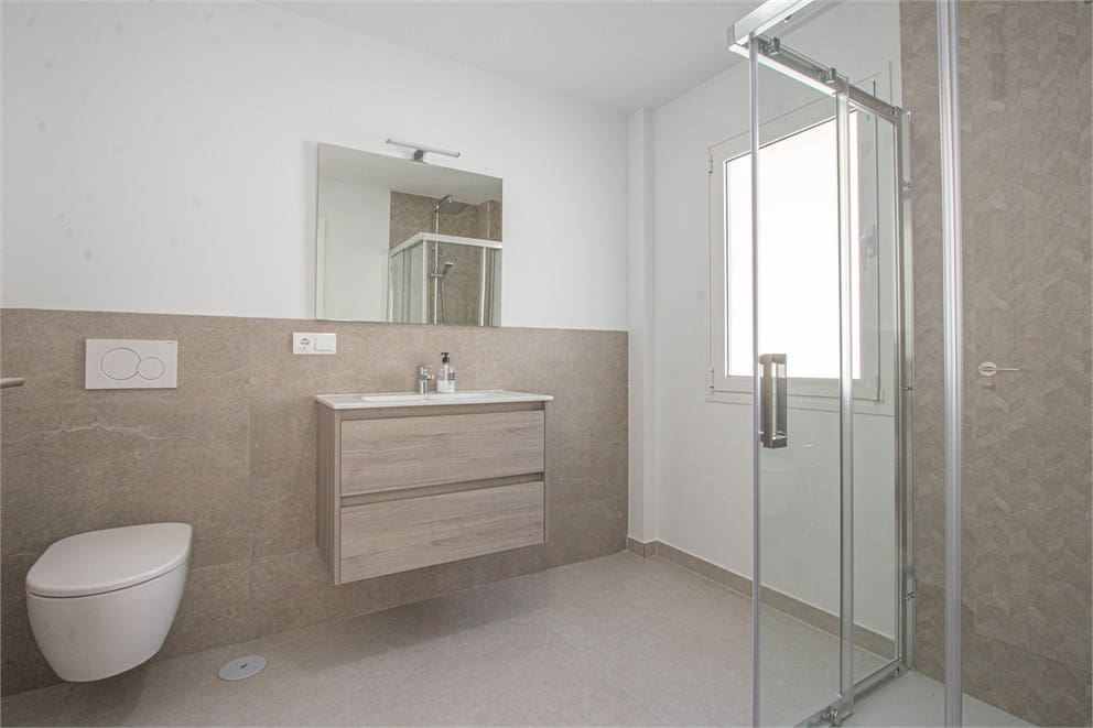 4 quarto Moradia para venda em Nerja com piscina garagem - 865 000 € (Ref: 9207284)