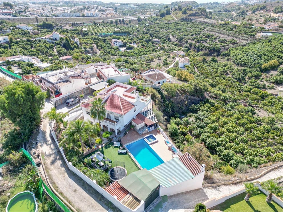 6 soveværelse Villa til salg i Frigiliana med swimmingpool garage - € 950.000 (Ref: 9207285)