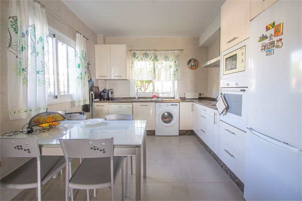 6 soveværelse Villa til salg i Frigiliana med swimmingpool garage - € 950.000 (Ref: 9207285)