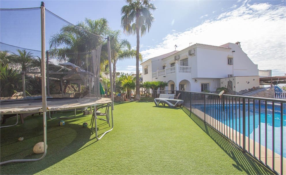 6 soveværelse Villa til salg i Frigiliana med swimmingpool garage - € 950.000 (Ref: 9207285)
