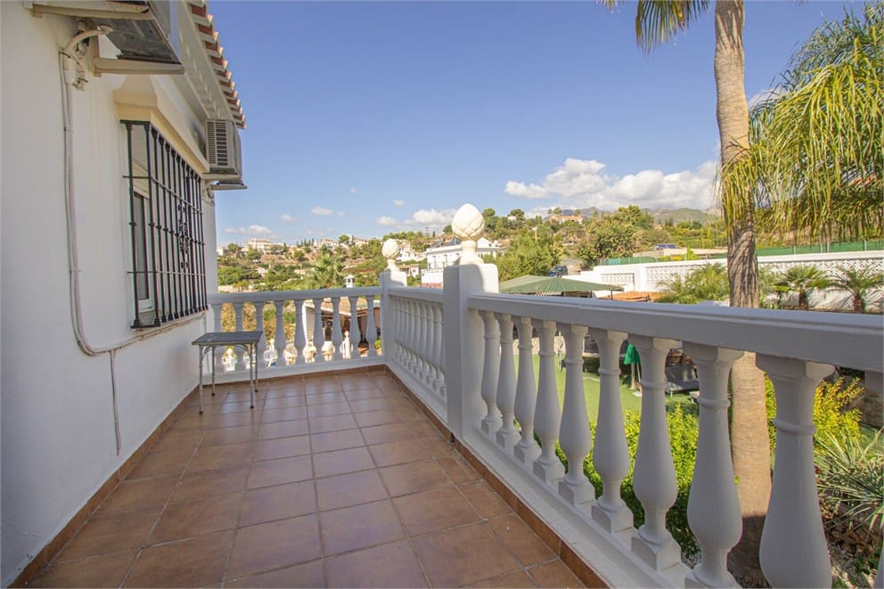 6 soveværelse Villa til salg i Frigiliana med swimmingpool garage - € 950.000 (Ref: 9207285)