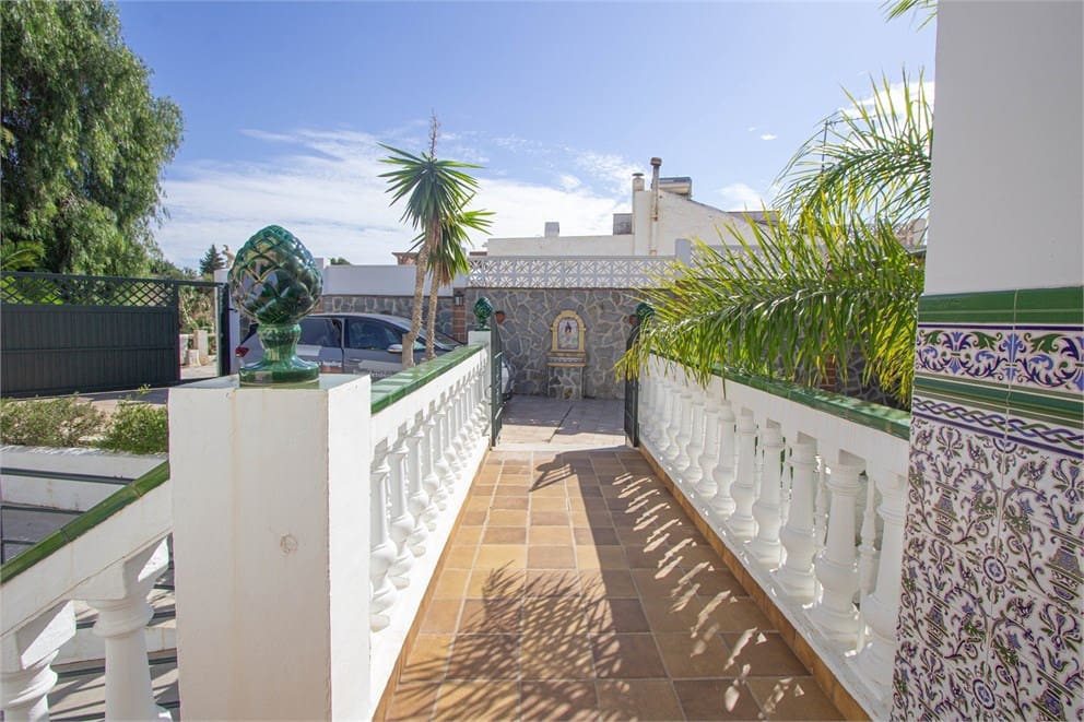 6 soveværelse Villa til salg i Frigiliana med swimmingpool garage - € 950.000 (Ref: 9207285)