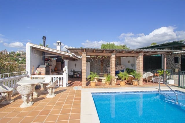 Villa/Maison à vendre à Frigiliana - 950 000 € (Ref: 9207285)