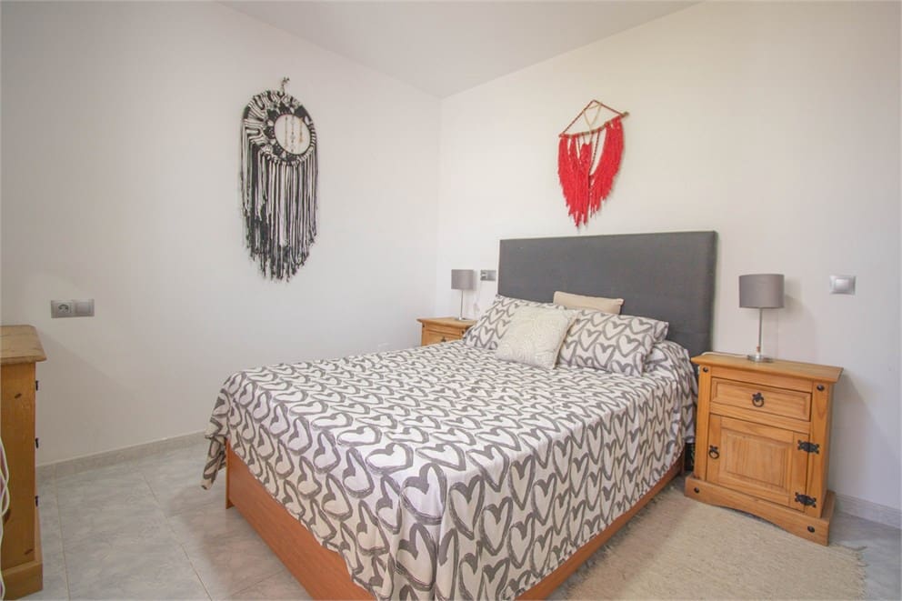 3 chambre Villa/Maison Mitoyenne à vendre à Nerja avec piscine - 340 000 € (Ref: 9207288)