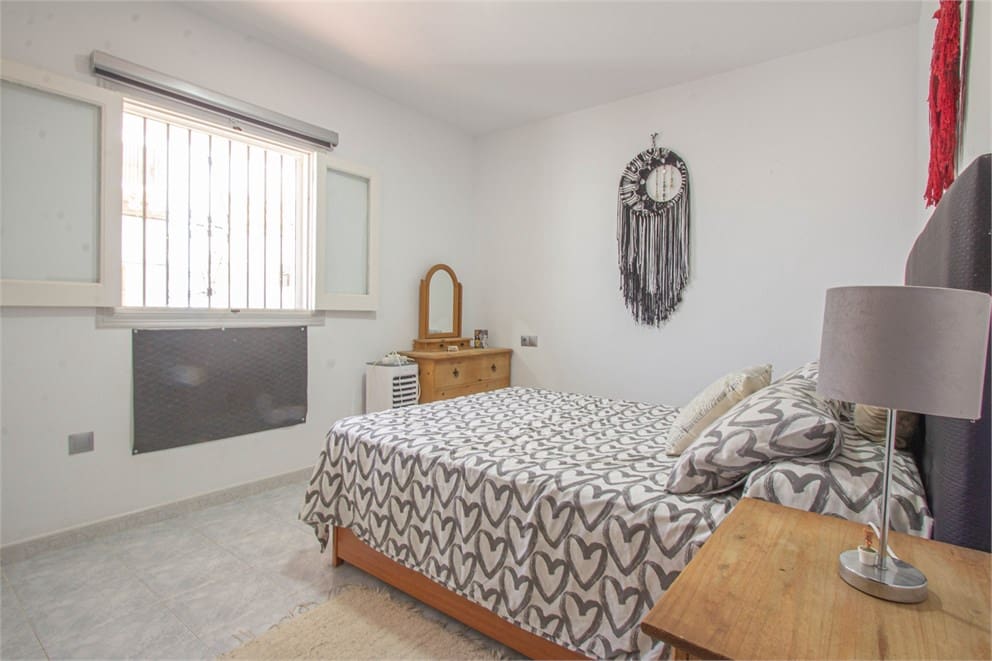 3 chambre Villa/Maison Mitoyenne à vendre à Nerja avec piscine - 340 000 € (Ref: 9207288)