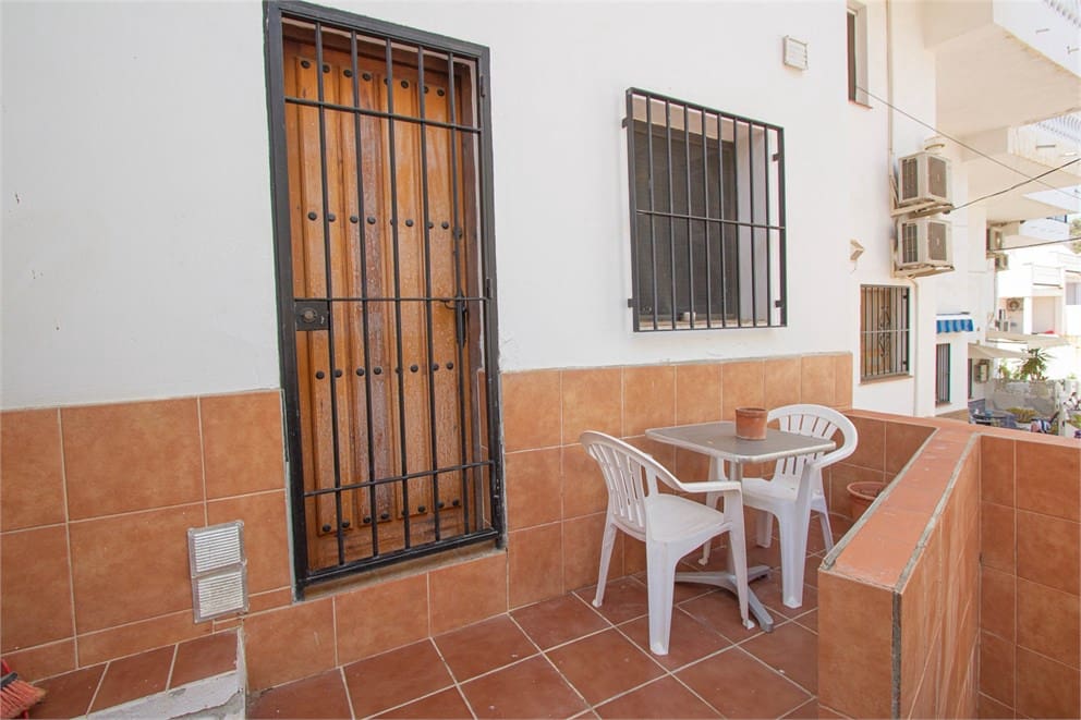 3 chambre Villa/Maison Mitoyenne à vendre à Nerja avec piscine - 340 000 € (Ref: 9207288)