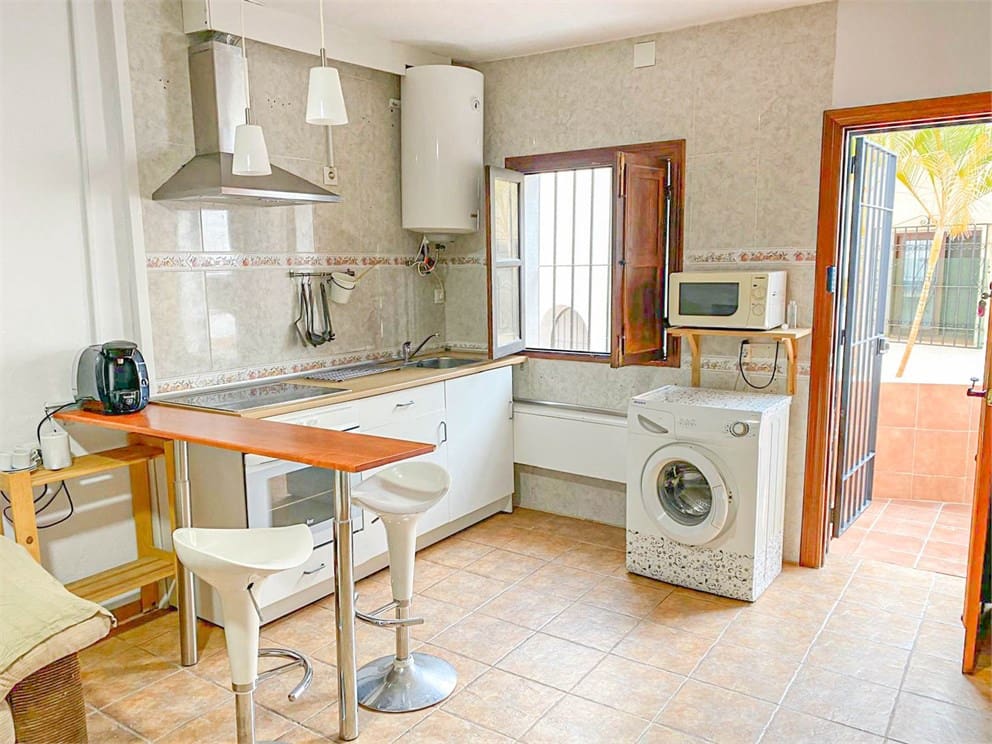 3 chambre Villa/Maison Mitoyenne à vendre à Nerja avec piscine - 340 000 € (Ref: 9207288)