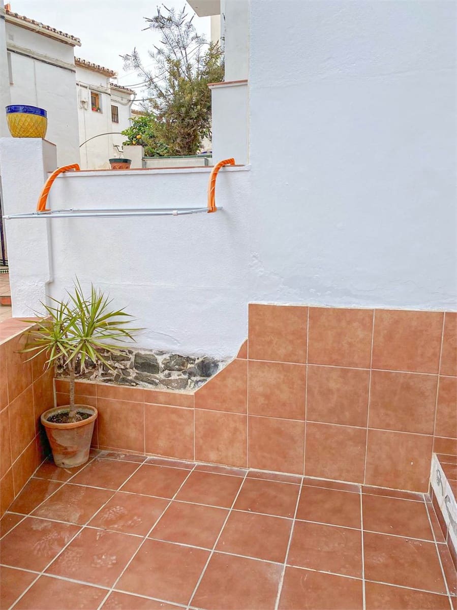 3 chambre Villa/Maison Mitoyenne à vendre à Nerja avec piscine - 340 000 € (Ref: 9207288)