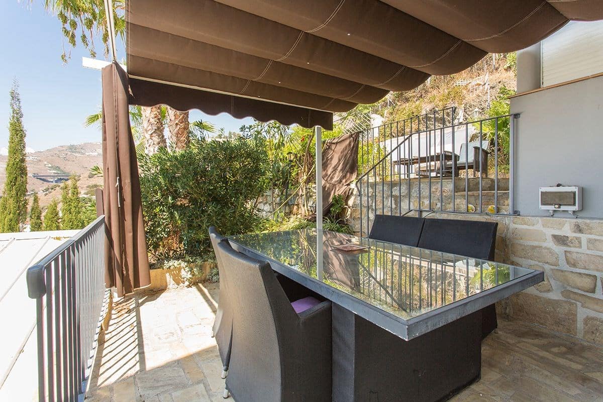 3 soveværelse Villa til salg i Almunecar med swimmingpool garage - € 560.000 (Ref: 9207289)