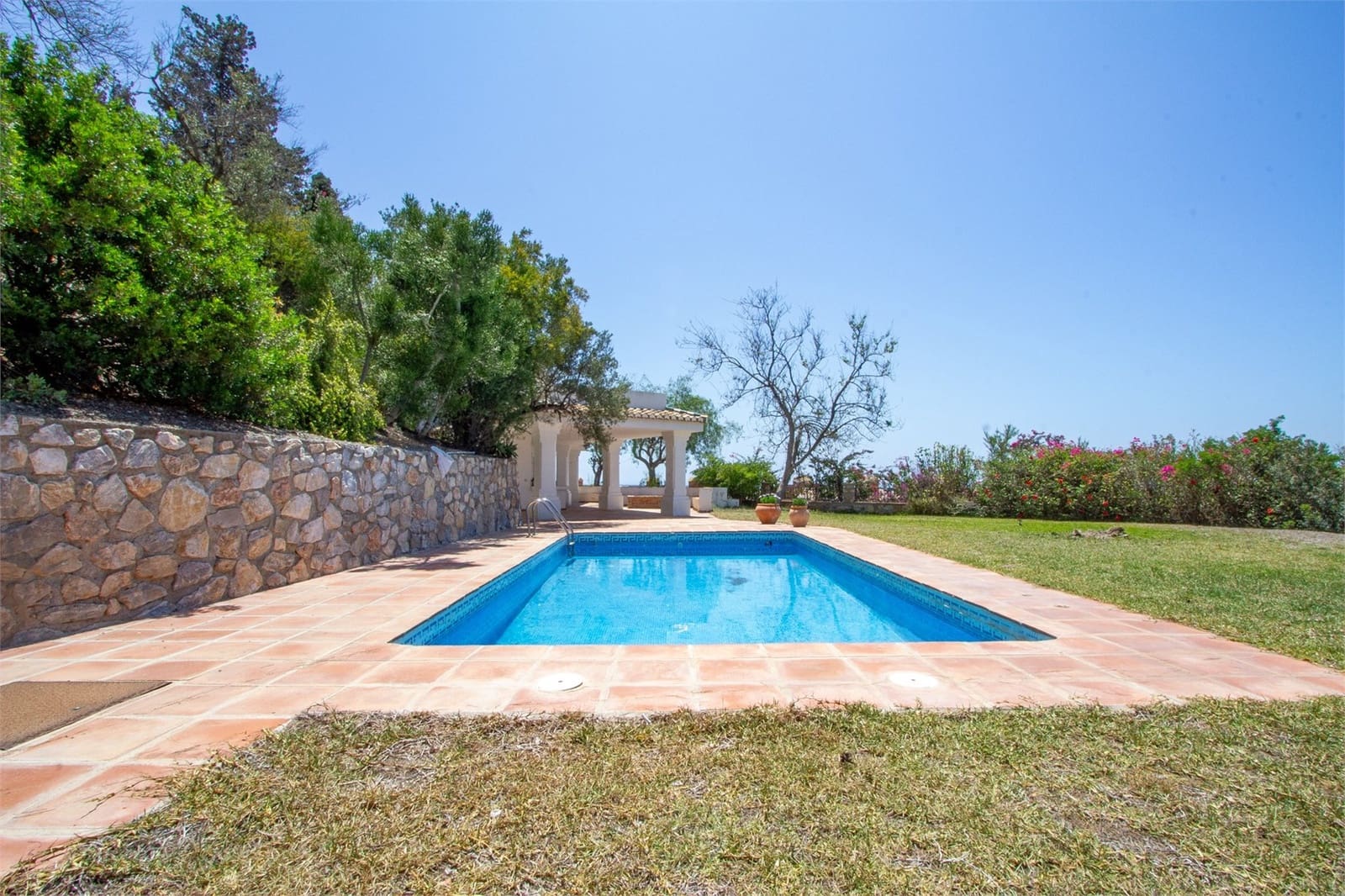7 soveværelse Villa til salg i La Herradura med swimmingpool garage - € 950.000 (Ref: 9207292)