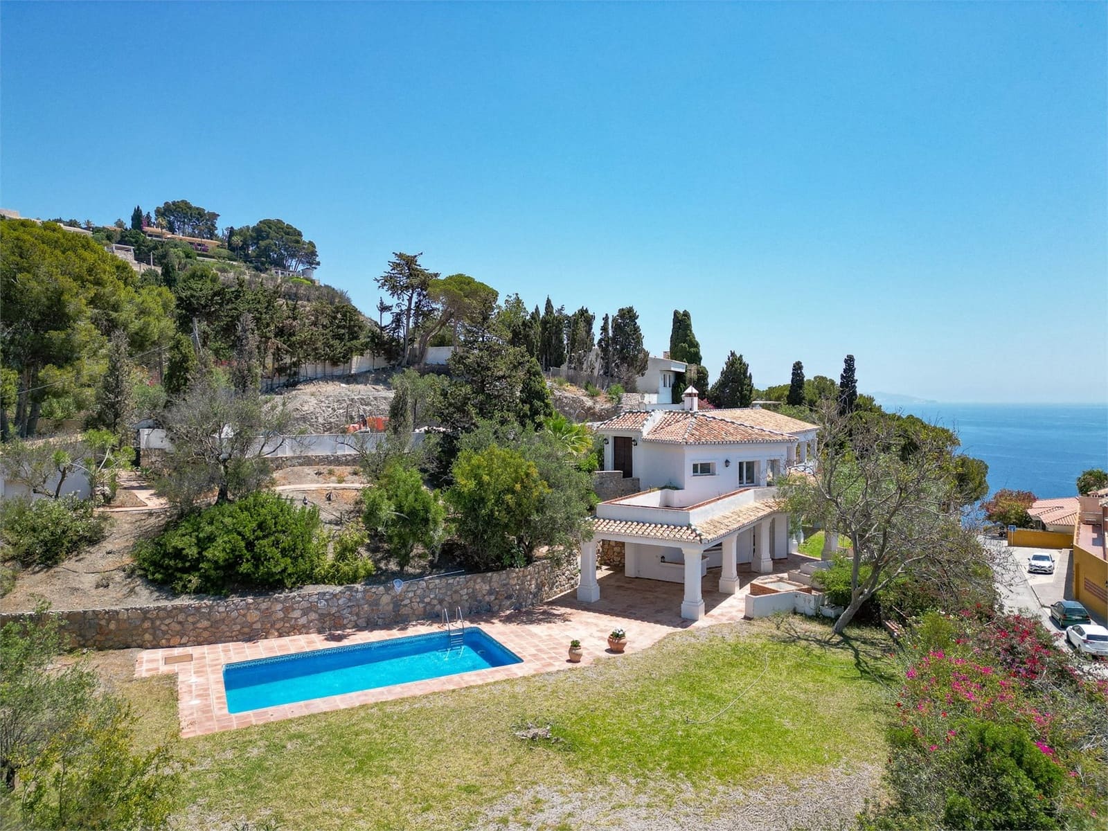 7 soveværelse Villa til salg i La Herradura med swimmingpool garage - € 950.000 (Ref: 9207292)