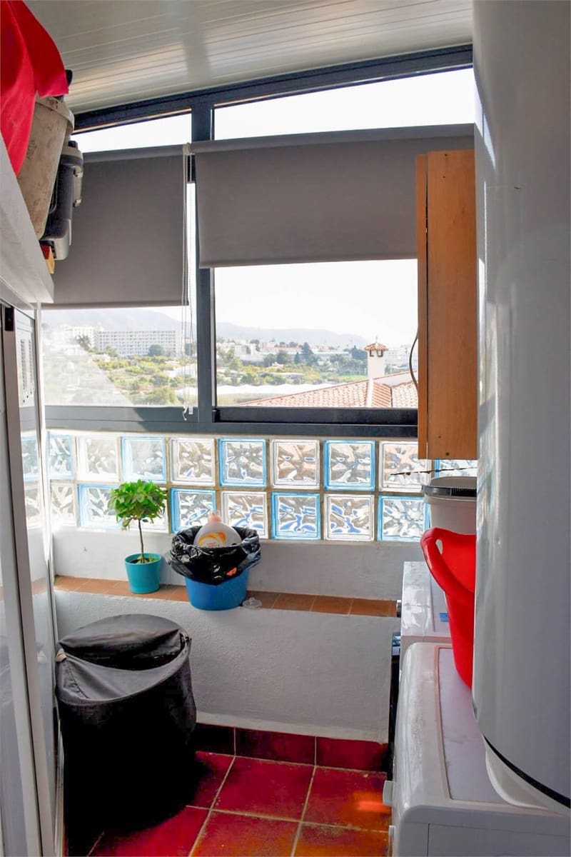 3 sovrum Villa till salu i Nerja med pool garage - 630 000 € (Ref: 9207293)