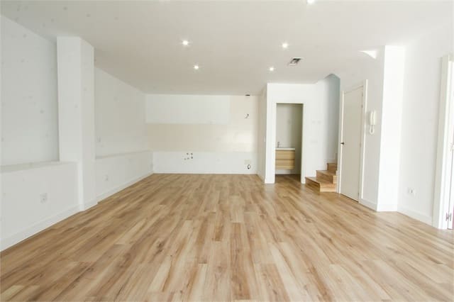 4 makuuhuone Omakotitalo myytävänä paikassa Almuñécar - 360 000 € (Ref: 9207297)