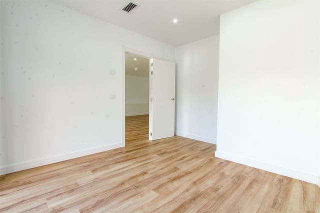 Hus til salgs i Almuñécar - € 360 000 (Ref: 9207297)