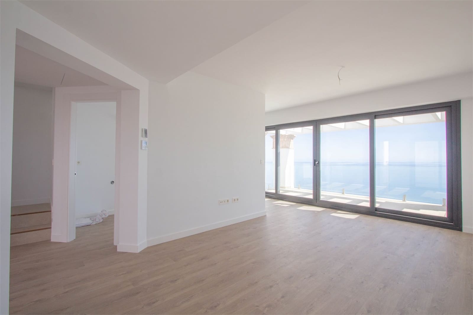 2 soveværelse Byhus til salg i Torrox med swimmingpool garage - € 318.000 (Ref: 9227785)