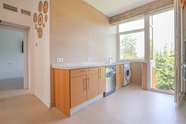 Apartamento de 2 habitaciones en Almuñécar en venta con garaje - 395.000 € (Ref: 9229152)