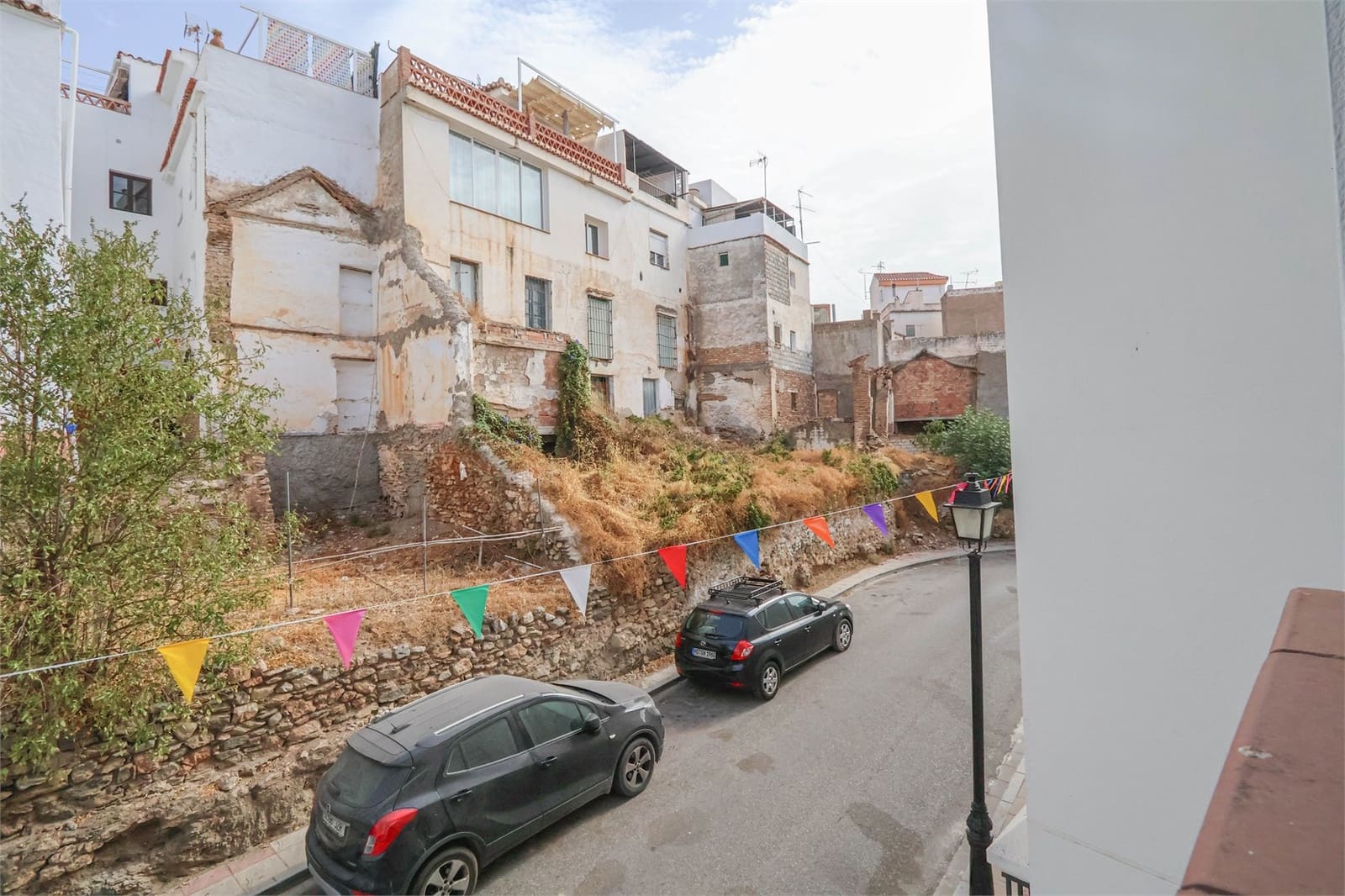 1 slaapkamer Appartement te koop in Salobrena met zwembad garage - € 120.000 (Ref: 9231766)