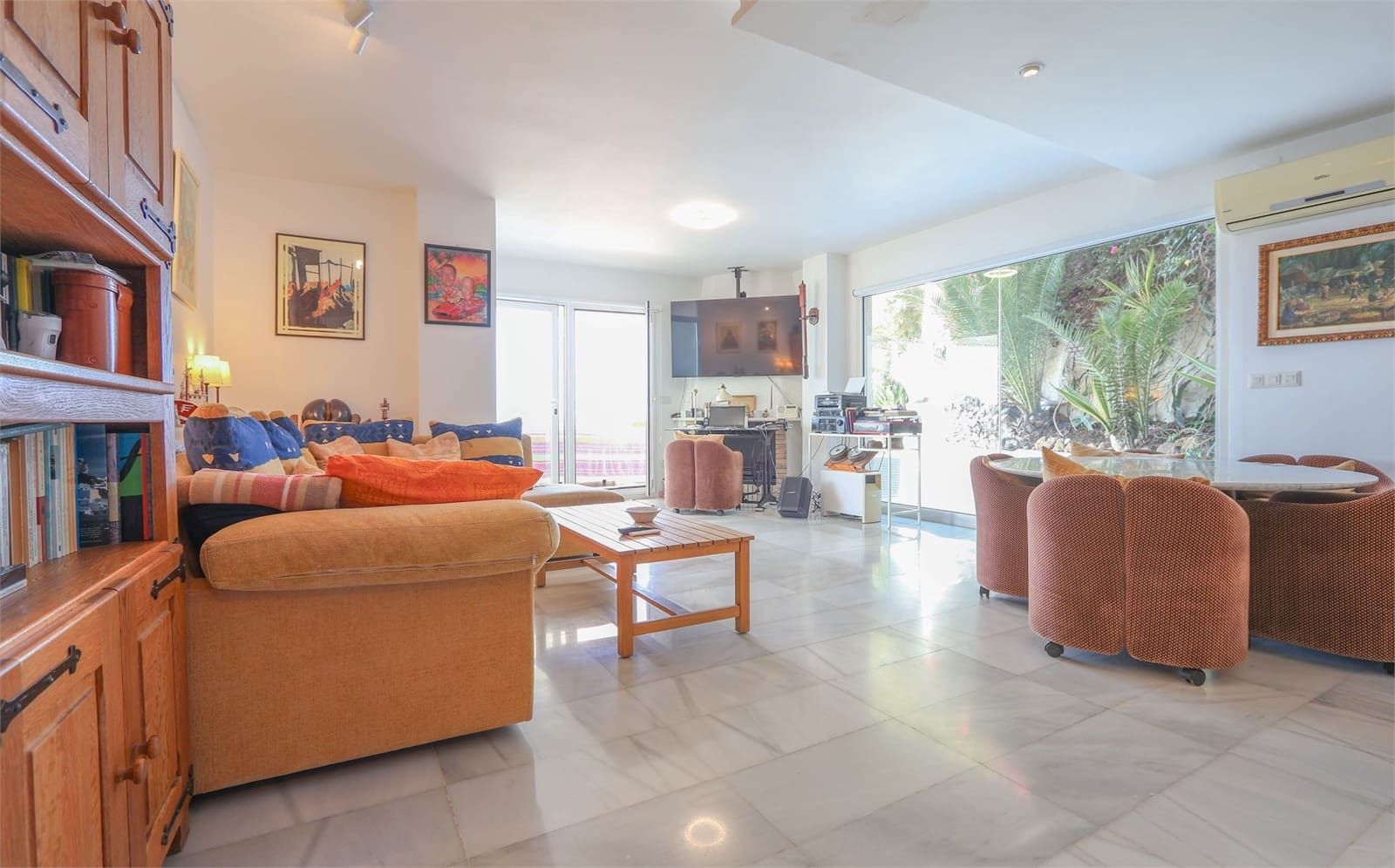 2 makuuhuone Huoneisto myytävänä paikassa La Herradura - 675 000 € (Ref: 9231767)