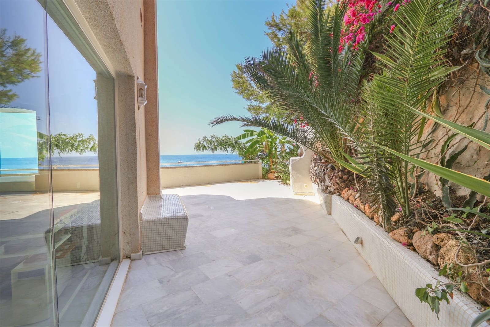 2 makuuhuone Huoneisto myytävänä paikassa La Herradura - 675 000 € (Ref: 9231767)