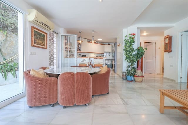 2 makuuhuone Huoneisto myytävänä paikassa La Herradura, Almuñécar - 675 000 € (Ref: 9231767)