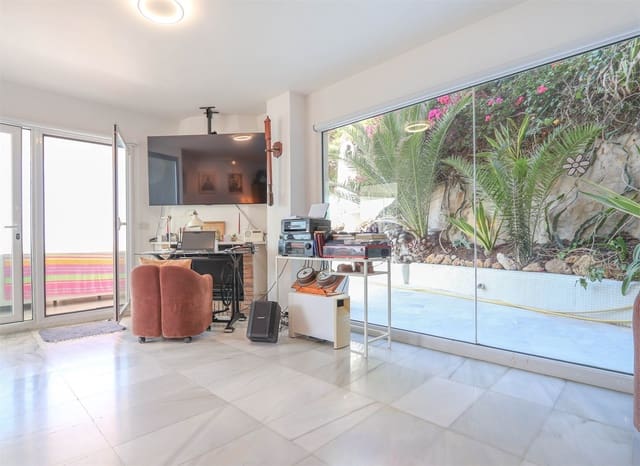 2 makuuhuone Huoneisto myytävänä paikassa La Herradura, Almuñécar - 675 000 € (Ref: 9231767)