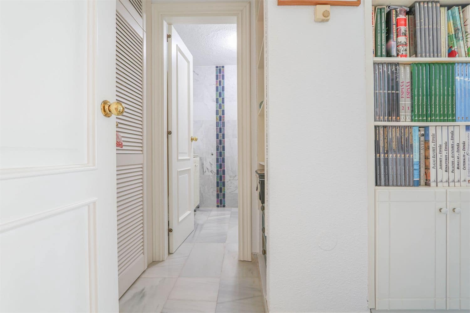 Ranta-asunto myytävänä paikassa Cotobro - 675 000 € (Ref: 9231767)