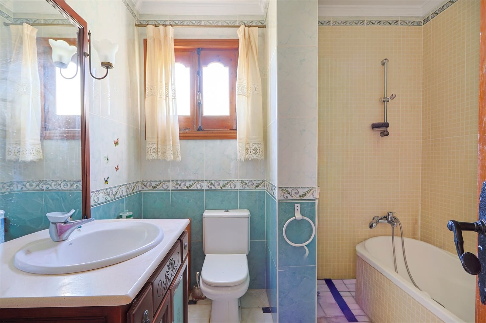 4 chambre Villa/Maison à vendre à Nerja avec piscine garage - 650 000 € (Ref: 9255451)