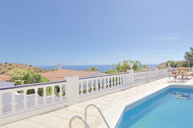 4 chambre Villa/Maison à vendre à Nerja avec piscine garage - 650 000 € (Ref: 9255451)